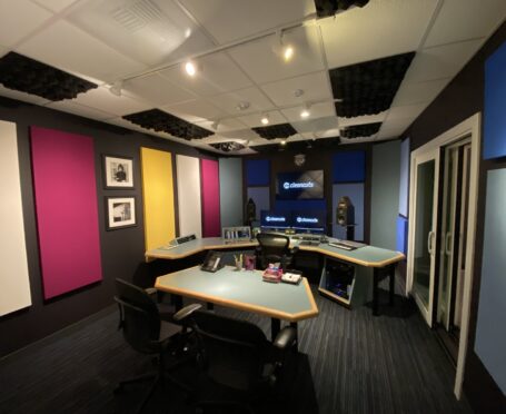 photo of the Bob Dylan suite in the Washington DC studios of Clean Cuts